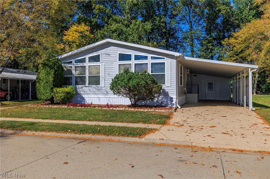 77 Periwinkle Drive Olmsted Twp OH 44138