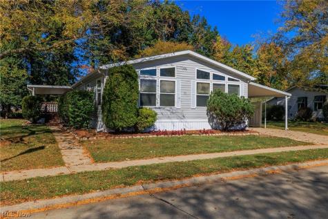 77 Periwinkle Drive Olmsted Twp OH 44138