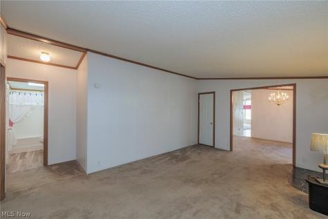 77 Periwinkle Drive Olmsted Twp OH 44138
