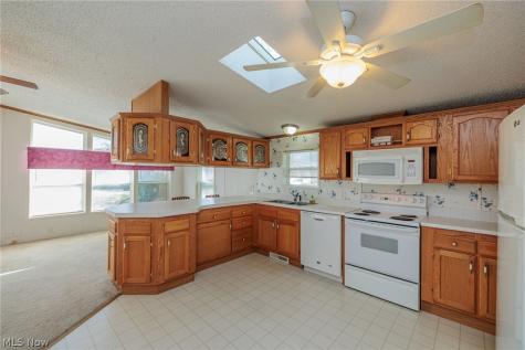 77 Periwinkle Drive Olmsted Twp OH 44138