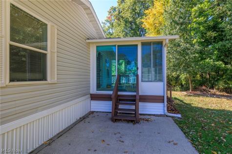 77 Periwinkle Drive Olmsted Twp OH 44138