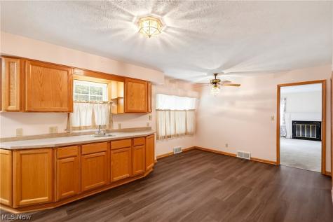 3504 Lakeview Boulevard Stow OH 44224