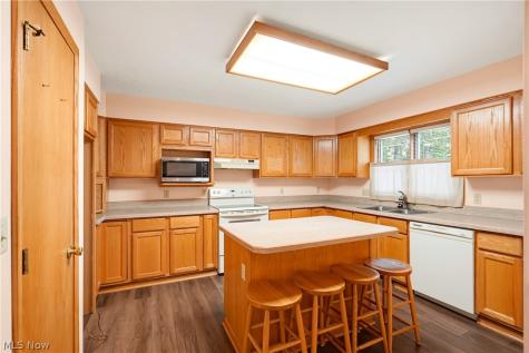 3504 Lakeview Boulevard Stow OH 44224