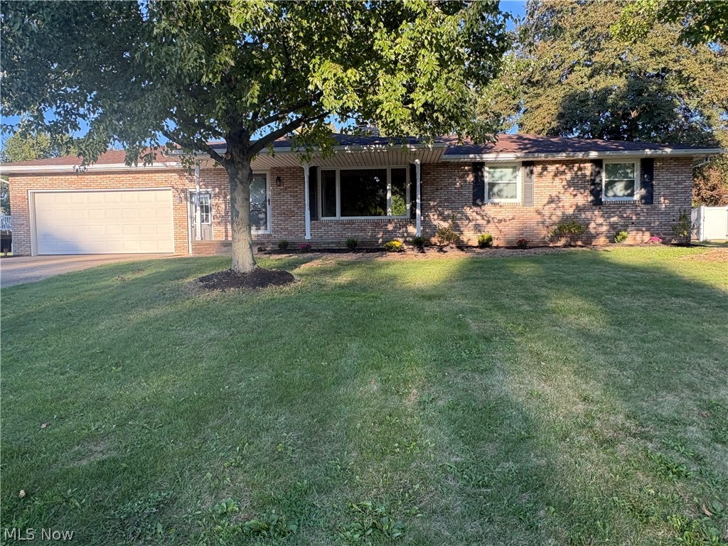 1333 Clarence Street NW Uniontown OH 44685
