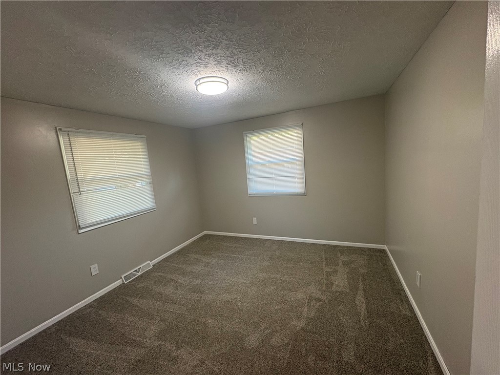 1333 Clarence Street NW Uniontown OH 44685