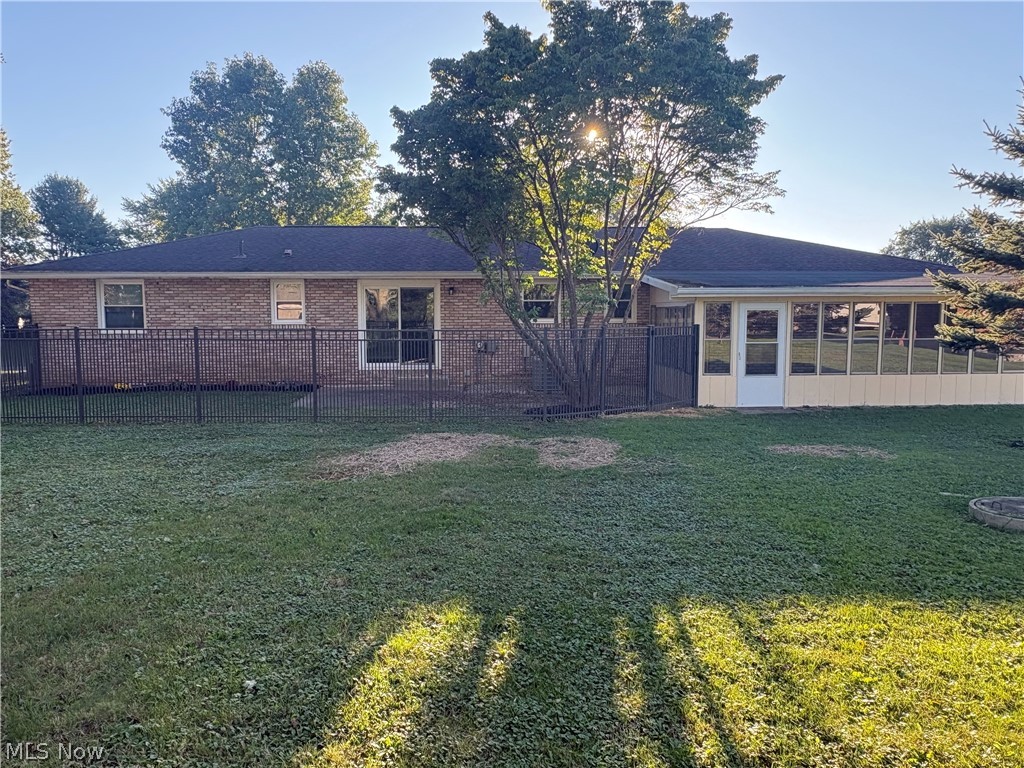 1333 Clarence Street NW Uniontown OH 44685