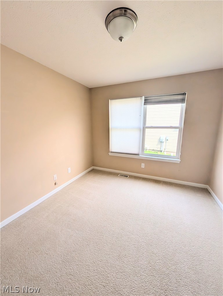 15130 Sawgrass Lane Middlefield OH 44062