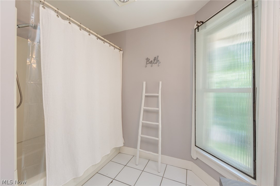 4004 John Avenue Cleveland OH 44113