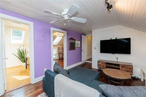 4004 John Avenue Cleveland OH 44113
