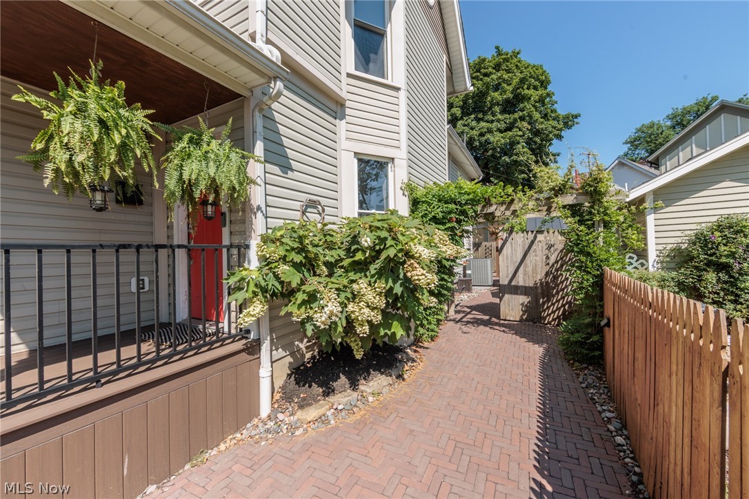 4004 John Avenue Cleveland OH 44113