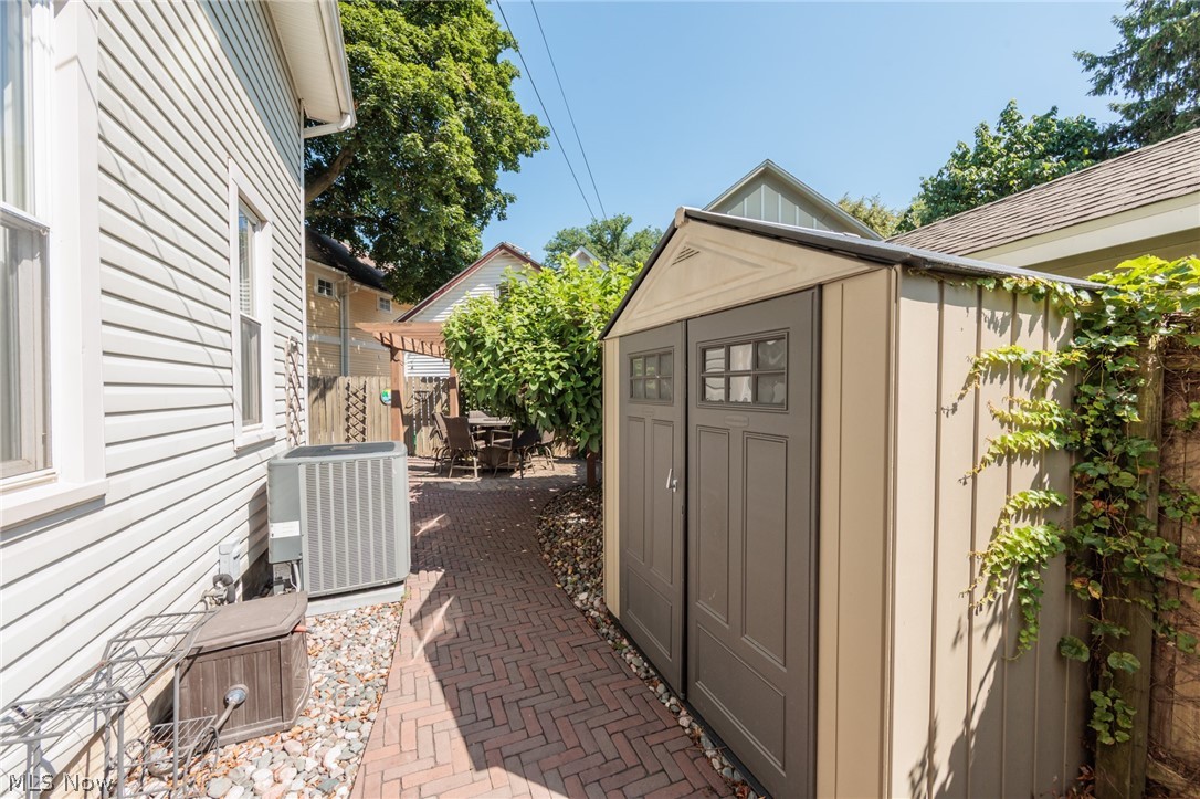 4004 John Avenue Cleveland OH 44113