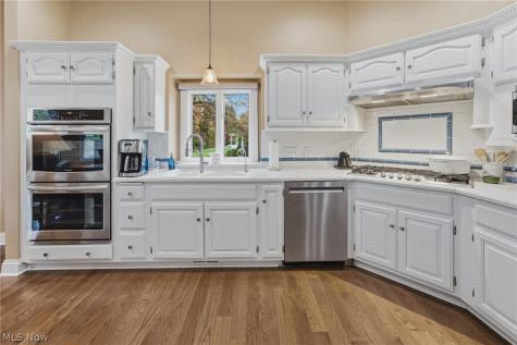 4609 Kingsrow Avenue NW Canton OH 44709