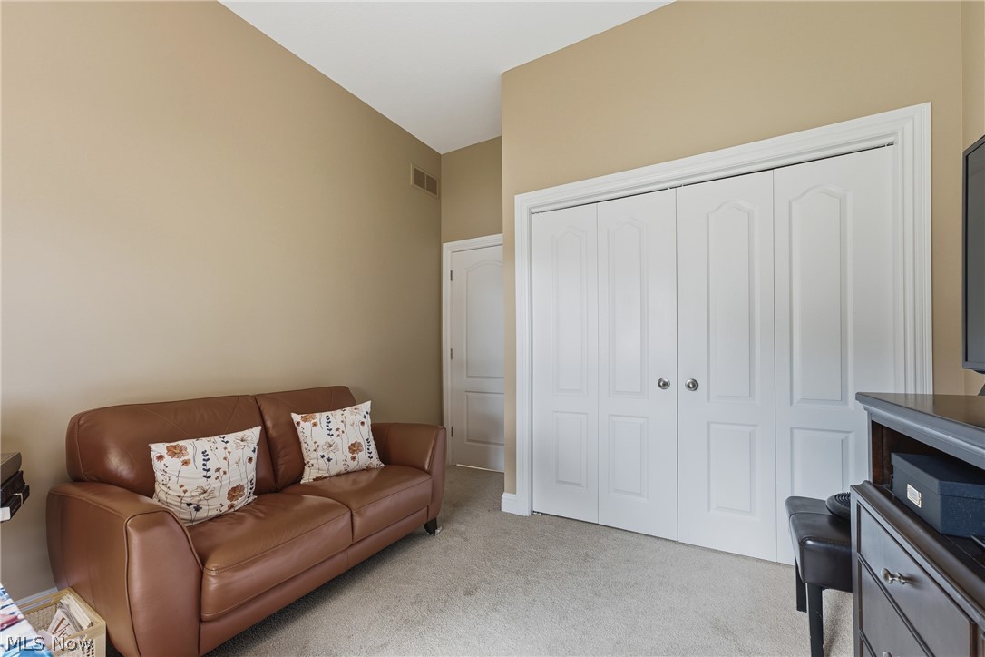 4609 Kingsrow Avenue NW Canton OH 44709