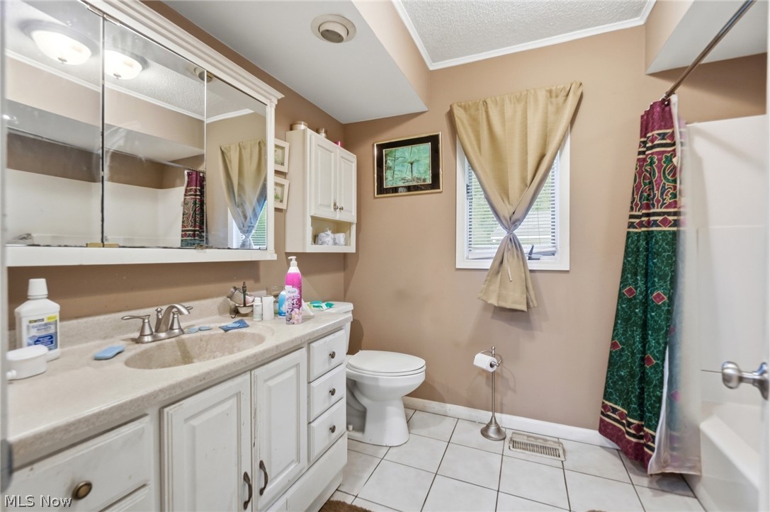 1472 Feeman Avenue Lima OH 45805