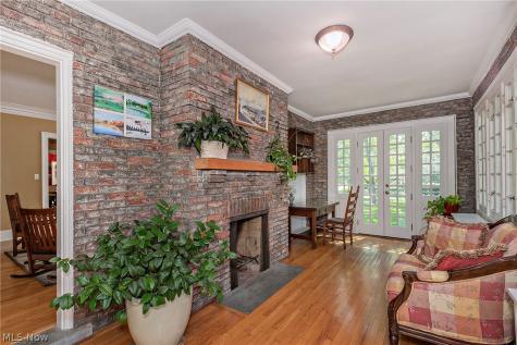 2750 Leighton Road Shaker Heights OH 44120