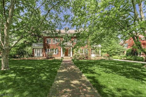 2750 Leighton Road Shaker Heights OH 44120