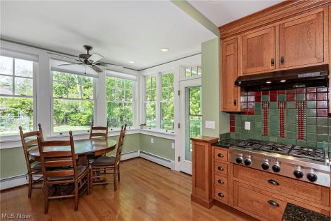 2750 Leighton Road Shaker Heights OH 44120