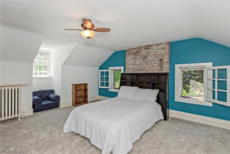 2750 Leighton Road Shaker Heights OH 44120