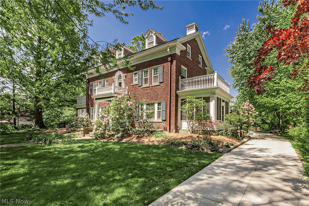 2750 Leighton Road Shaker Heights OH 44120