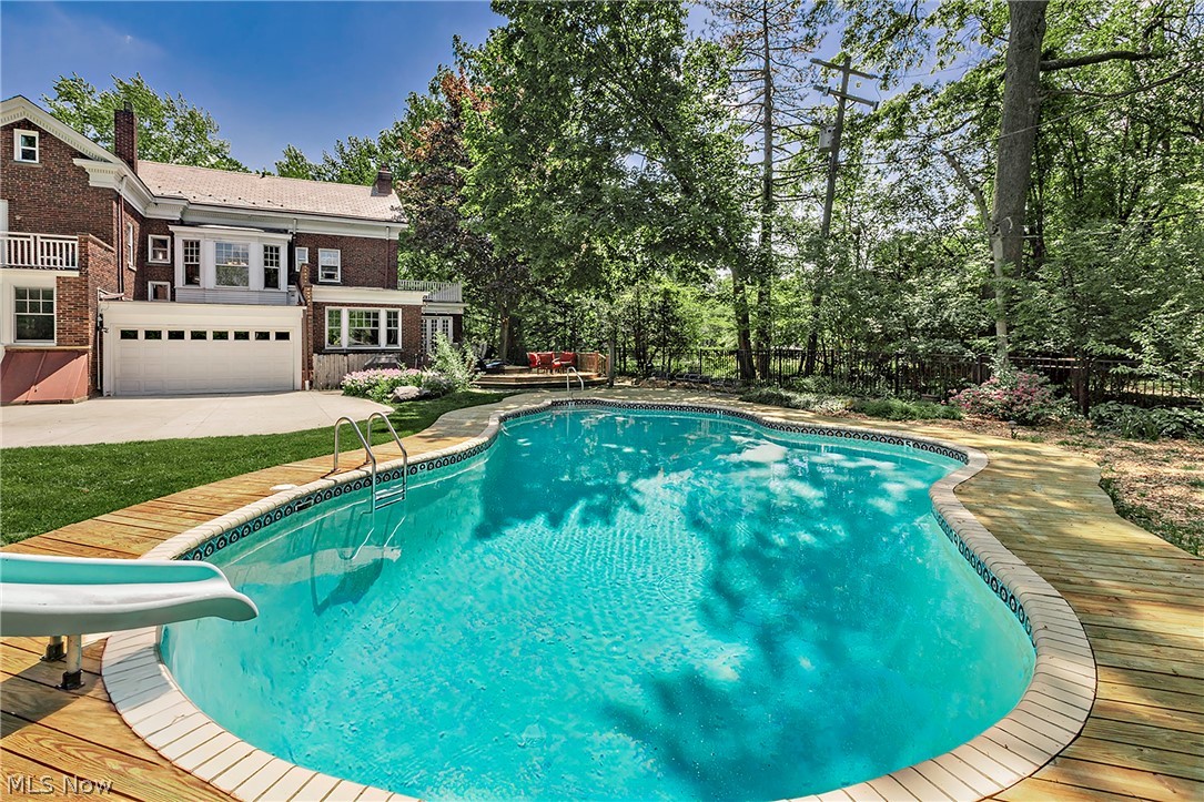 2750 Leighton Road Shaker Heights OH 44120
