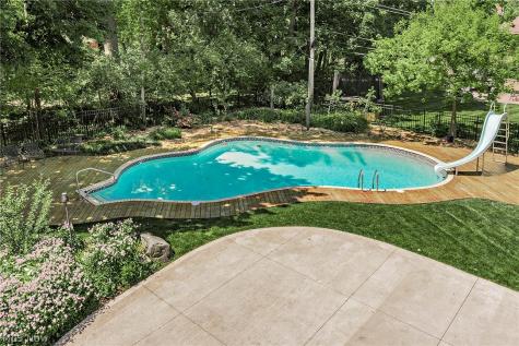 2750 Leighton Road Shaker Heights OH 44120