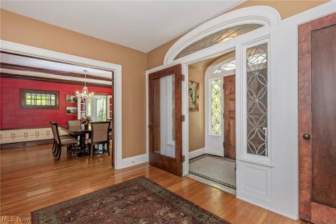 2750 Leighton Road Shaker Heights OH 44120