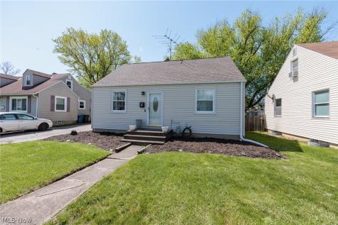 838 Warwick Drive Sheffield Lake OH 44054