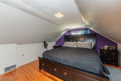 838 Warwick Drive Sheffield Lake OH 44054