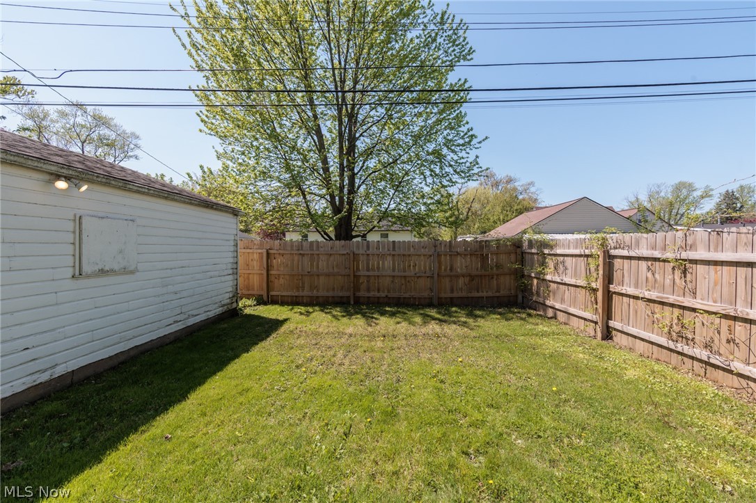 838 Warwick Drive Sheffield Lake OH 44054