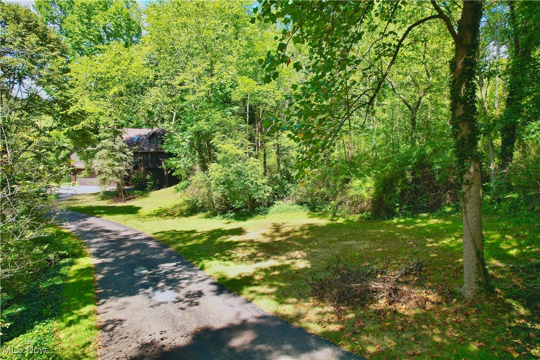 7348 S Raccoon Road Canfield OH 44406