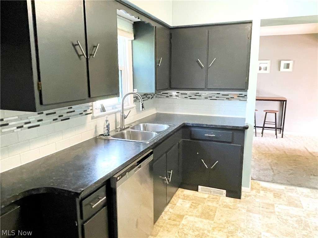 716 Franklin Boulevard Highland Heights OH 44143
