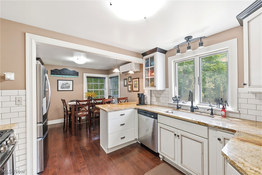 220 N Hambden Street Chardon OH 44024