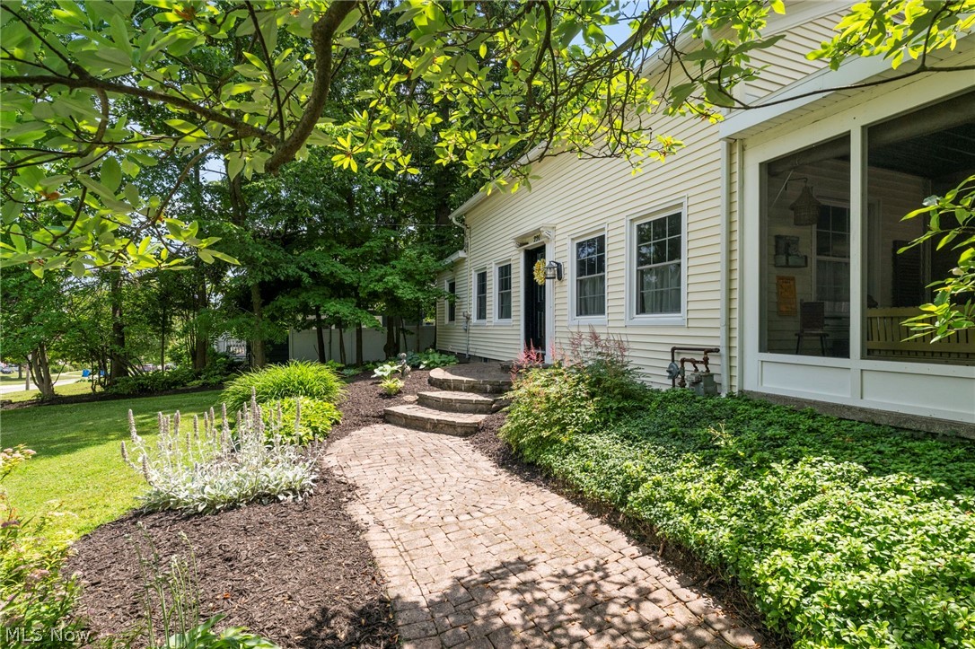 220 N Hambden Street Chardon OH 44024