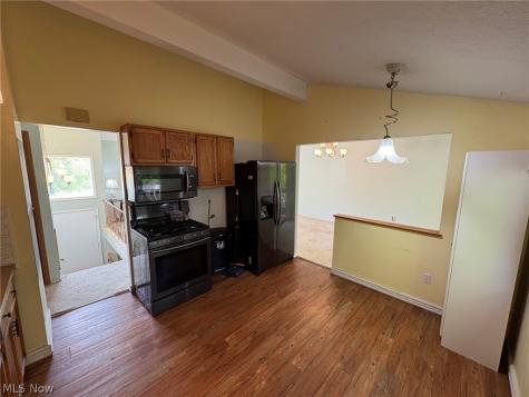 474 Mohawk Trail Brunswick OH 44212