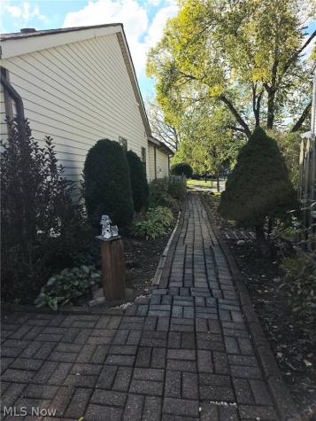 9771 Tannery Way Olmsted Falls OH 44138