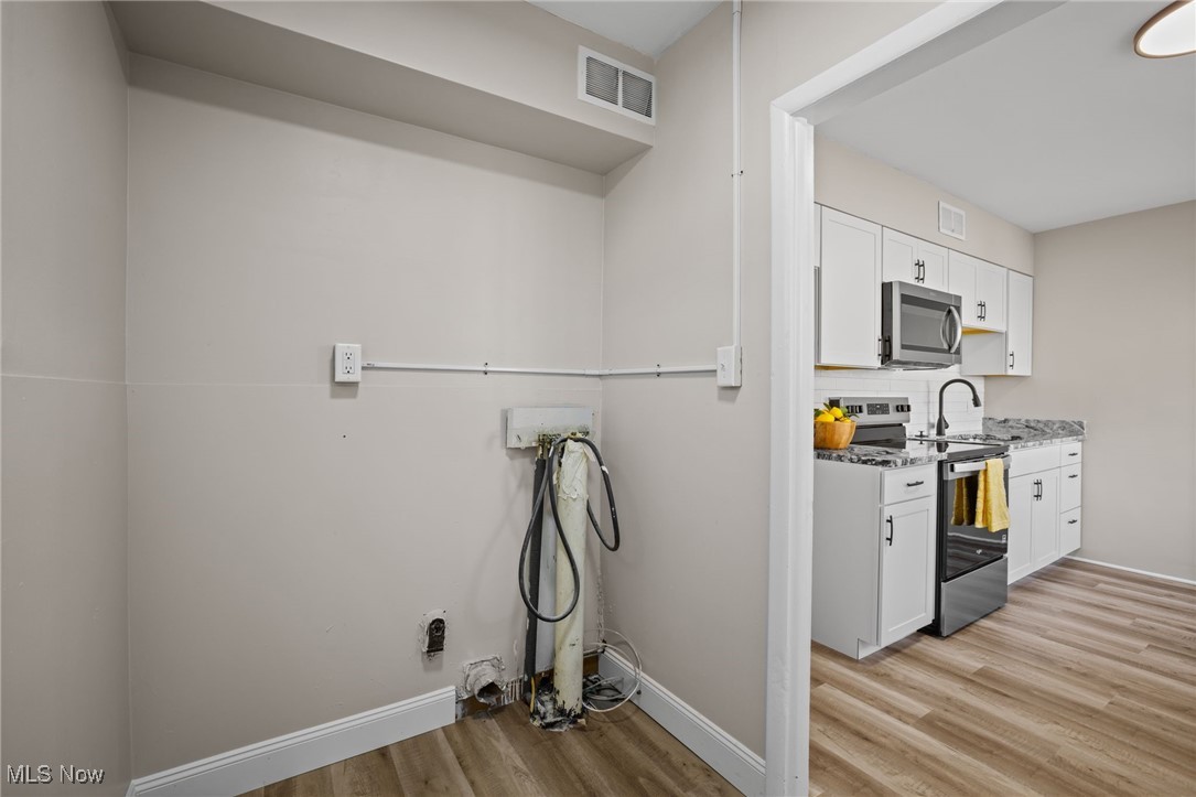 355 Lockwood Street Akron OH 44314