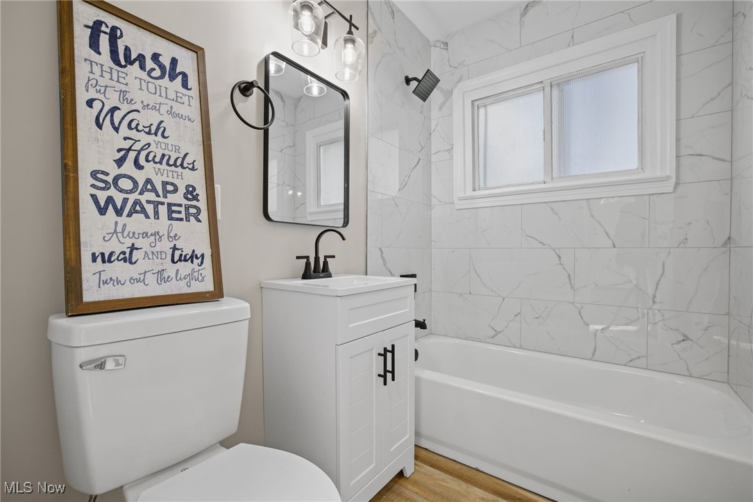 355 Lockwood Street Akron OH 44314