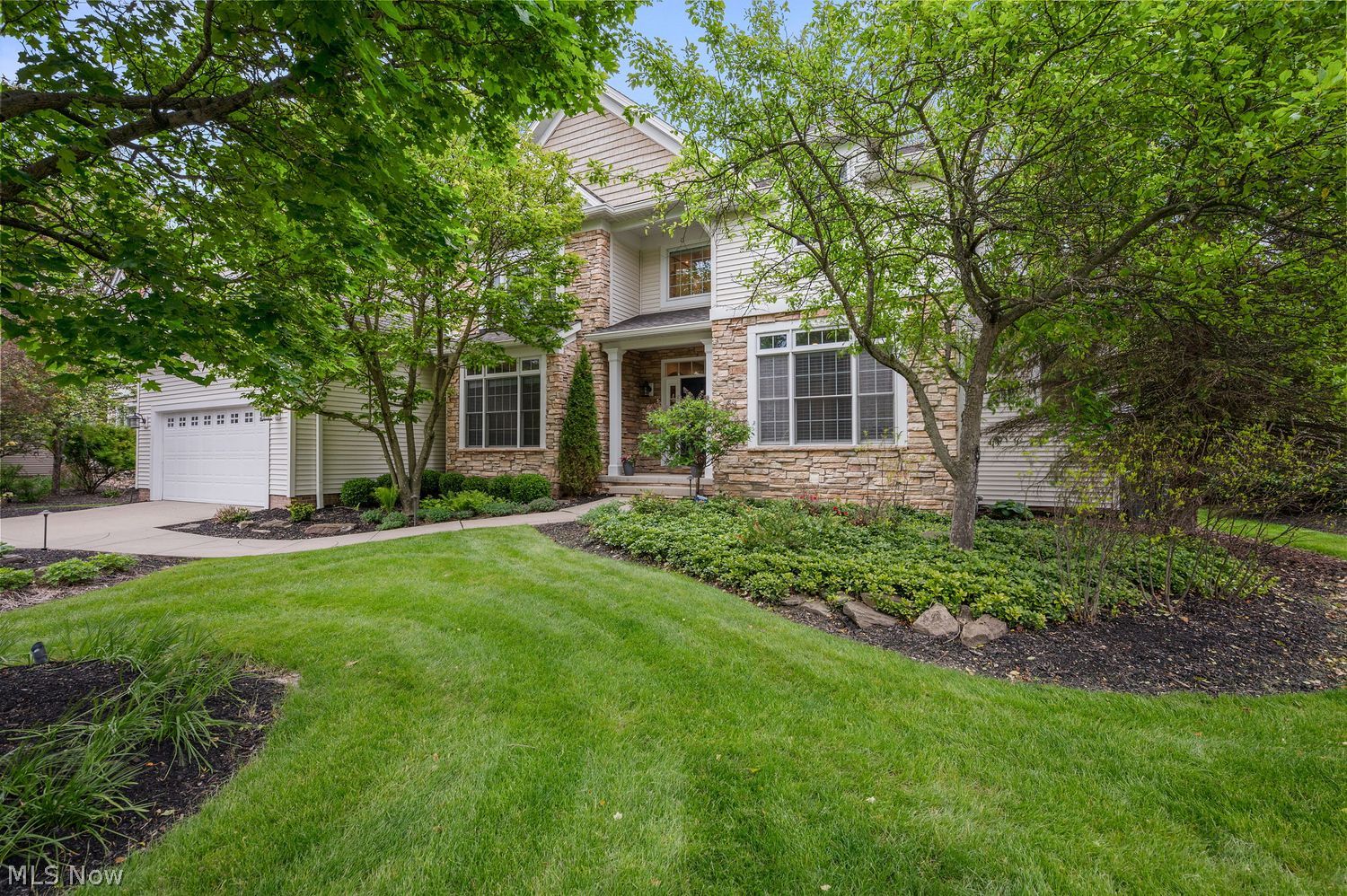 7107 Navajo Trail Solon OH 44139