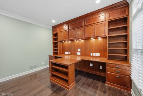 7107 Navajo Trail Solon OH 44139