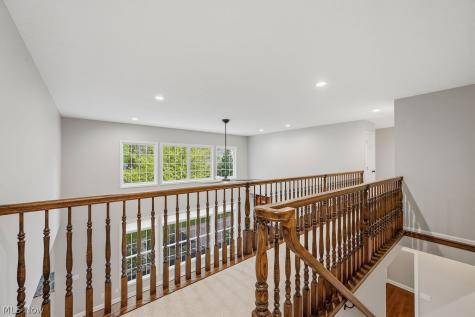 7107 Navajo Trail Solon OH 44139