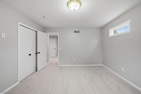 7107 Navajo Trail Solon OH 44139