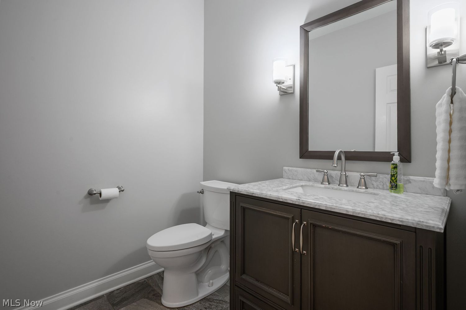 7107 Navajo Trail Solon OH 44139