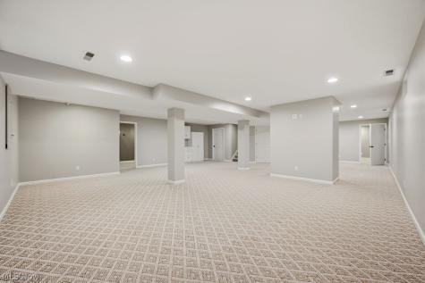 7107 Navajo Trail Solon OH 44139