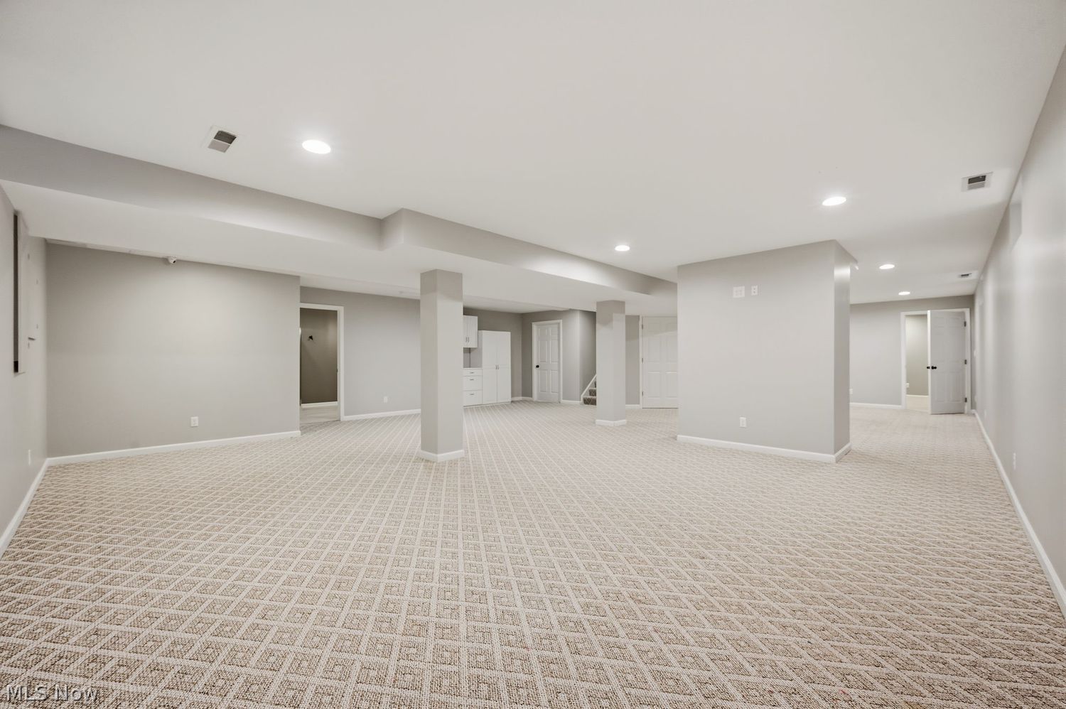 7107 Navajo Trail Solon OH 44139