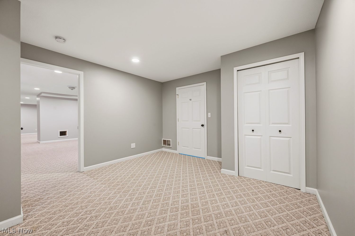 7107 Navajo Trail Solon OH 44139