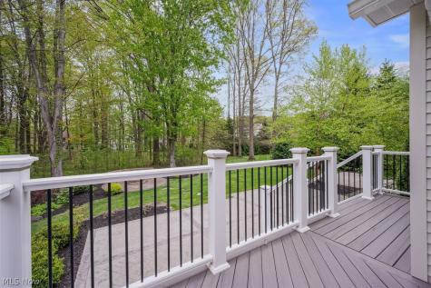 7107 Navajo Trail Solon OH 44139