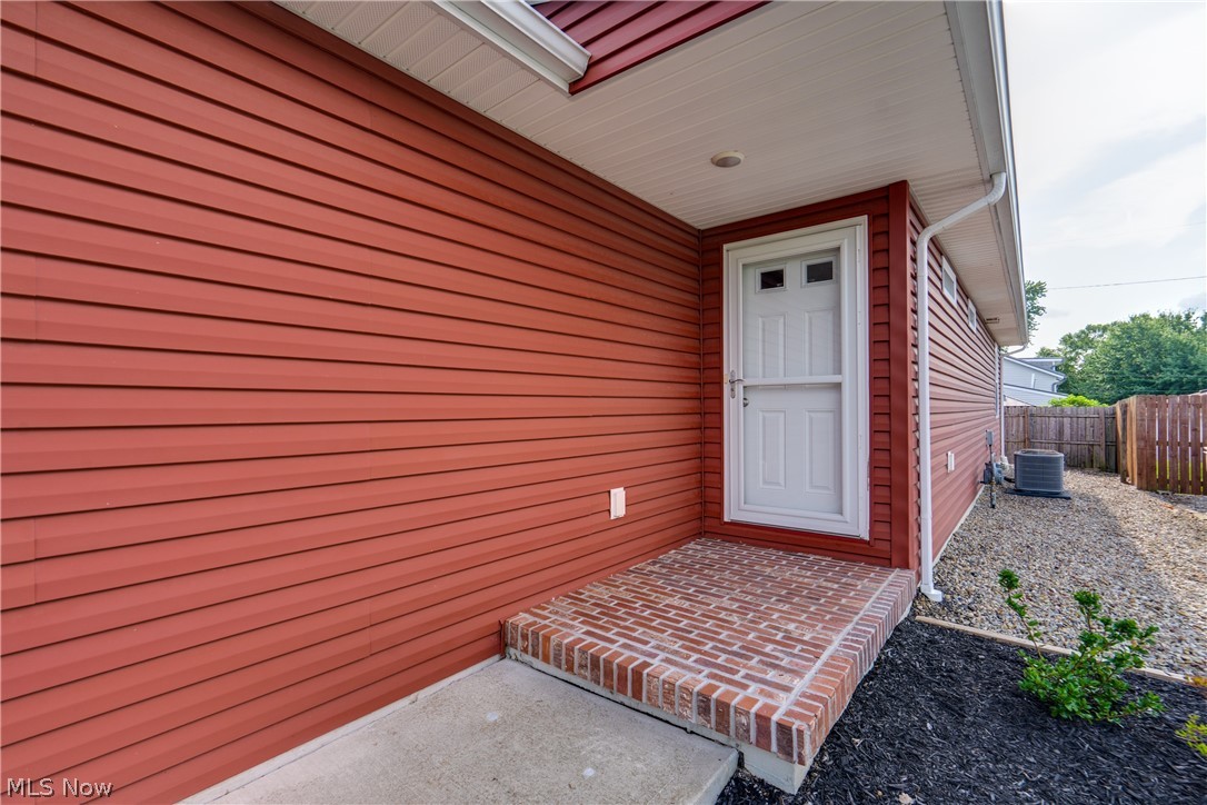 3593 Portage Point Boulevard Akron OH 44319