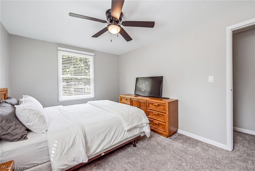 7858 Glen Oaks Drive NE Warren OH 44484