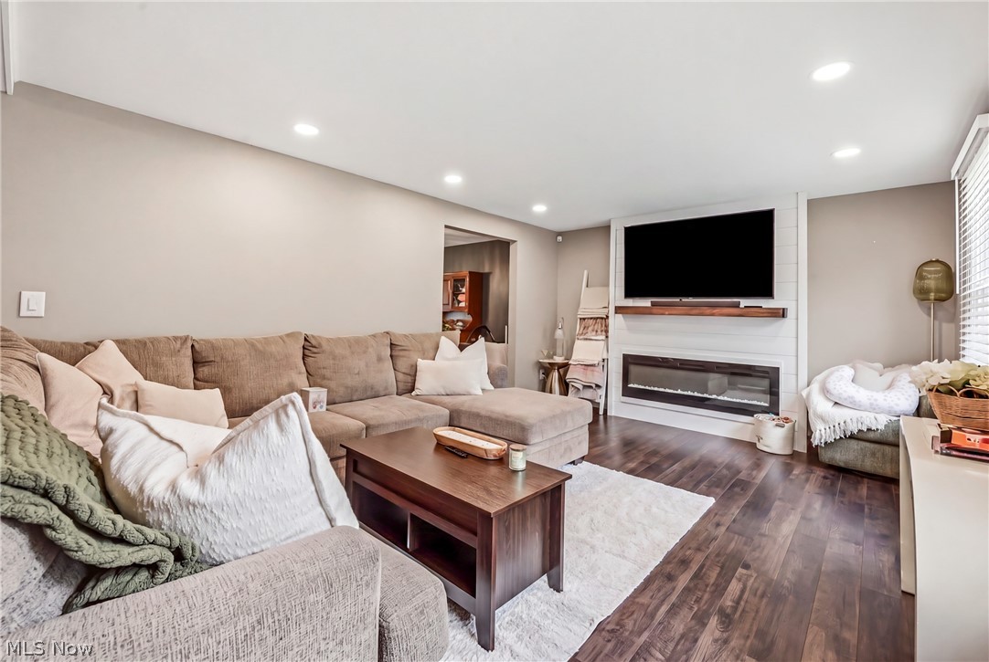 7858 Glen Oaks Drive NE Warren OH 44484
