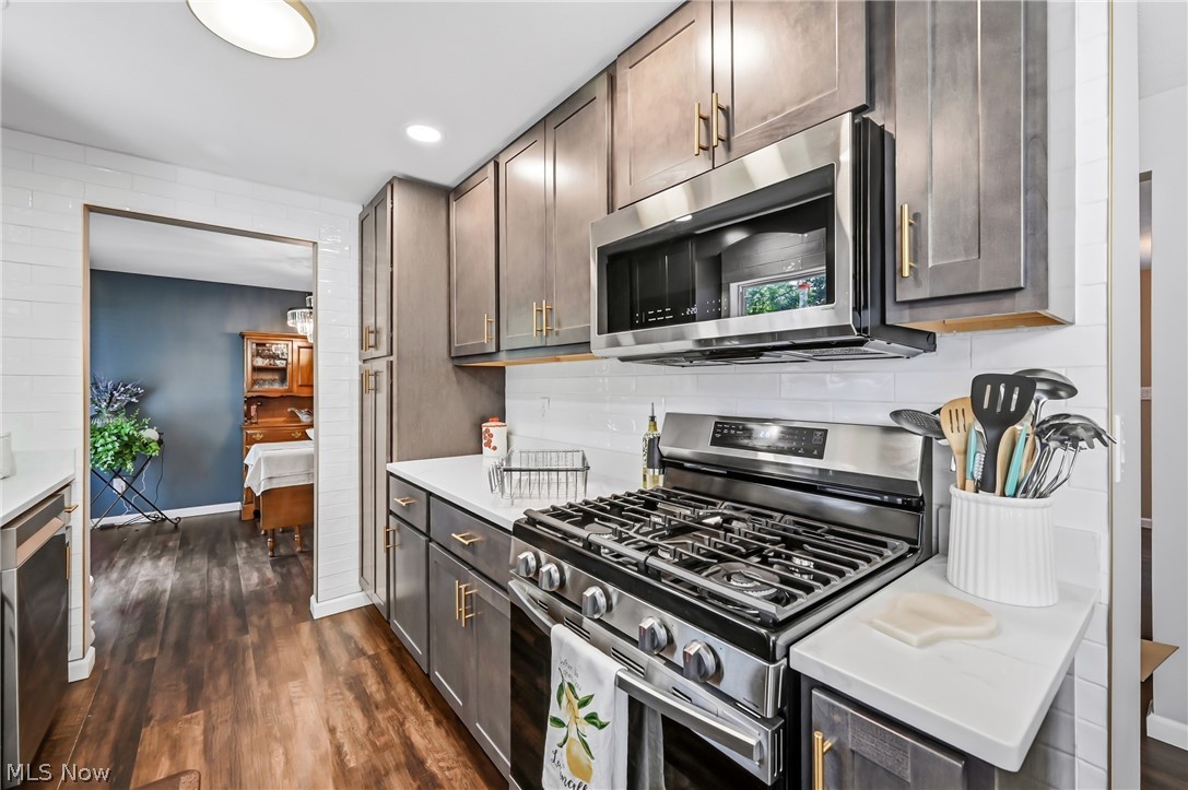 7858 Glen Oaks Drive NE Warren OH 44484